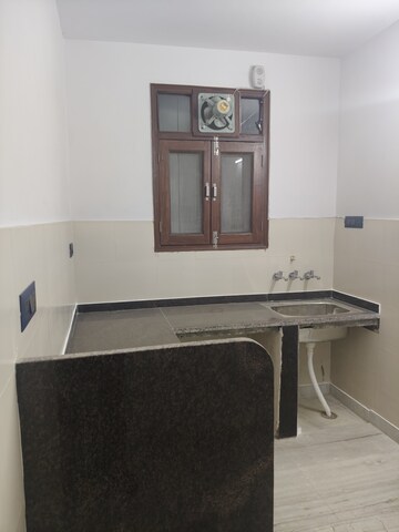 Kitchen in 1 BHK Builder Floor at Bhogal – for Rent