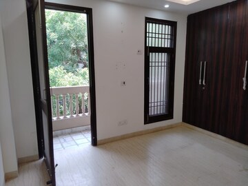 Room in 2 BHK Builder Floor at Malviya Nagar – for Rent