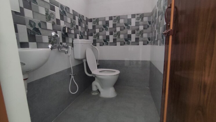 Attached Bathroom, whitefield 1 Bedroom 475 Sq.Ft. Independent House In Whitefield Bangalore 8915050
