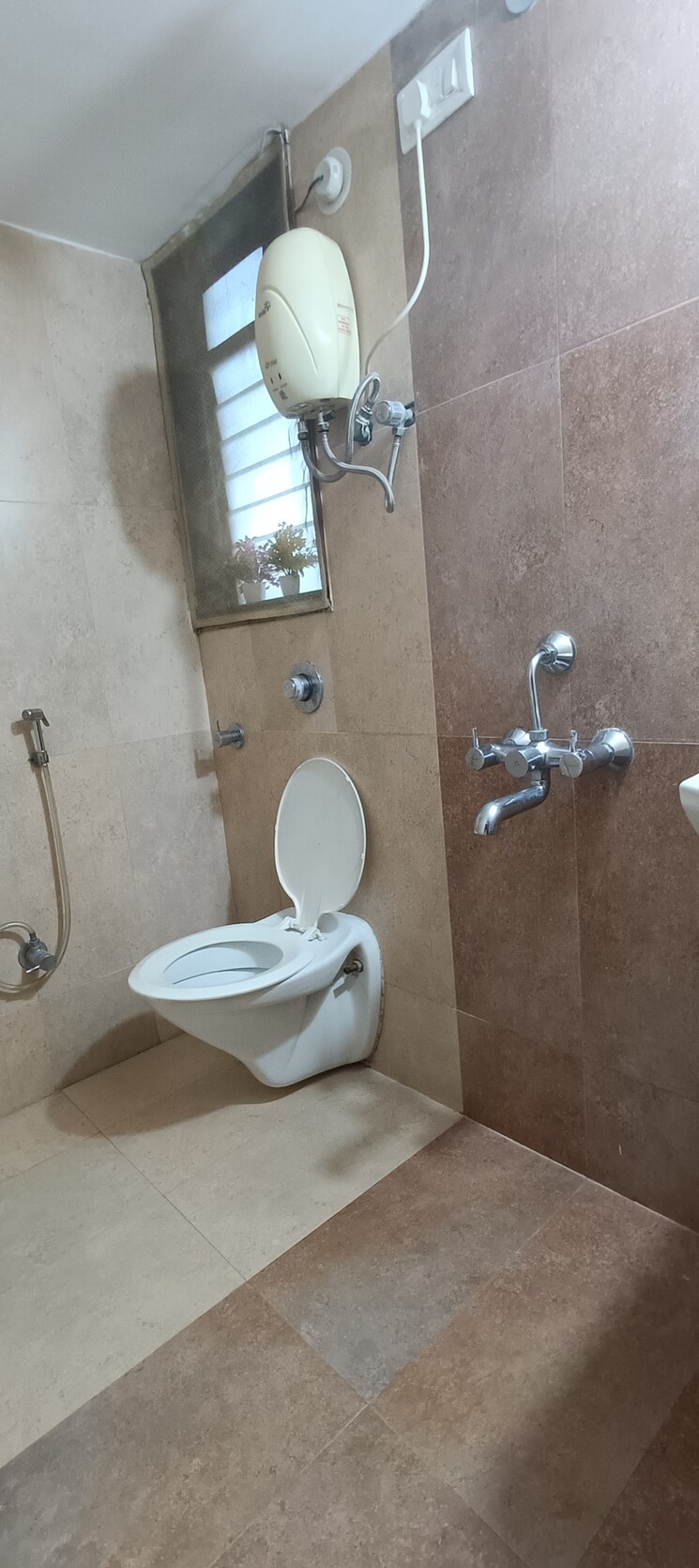 Bathroom, raj-horizon 2.5 Bedroom 1200 Sq.Ft. Apartment In Mira Road East Thane 8915049