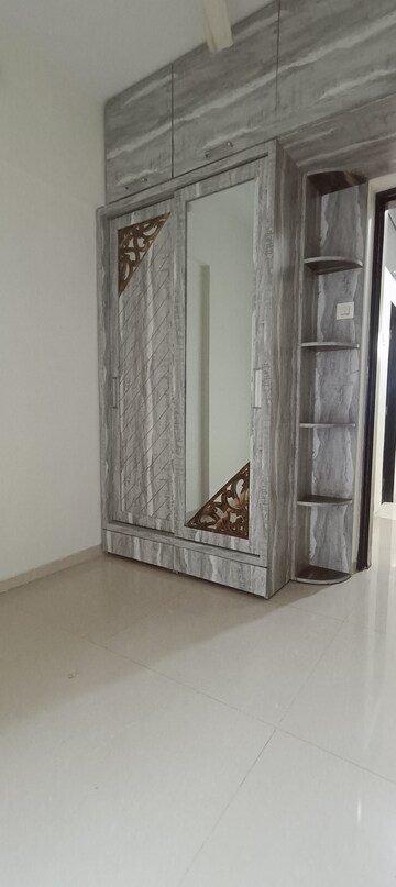 Room in 2.5 BHK Apartment at Raj Horizon, Mira Road East – for Rent