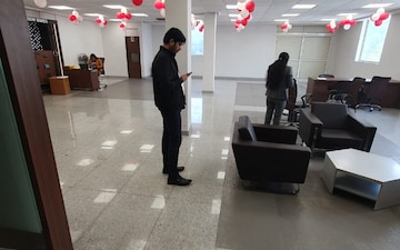 Showroom at Patparganj – for Sale