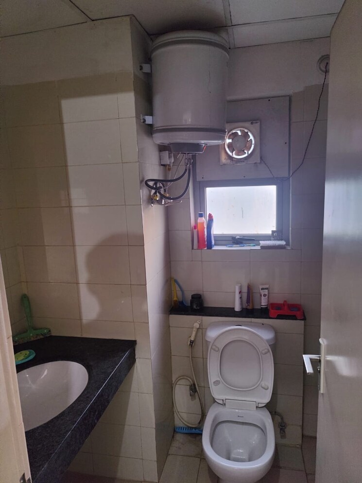 Bathroom, vatika-city-homes 2 Bedroom 1365 Sq.Ft. Apartment In Sector 83 Gurgaon 8915044