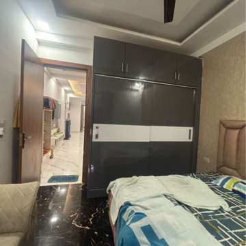 Parking in 3 BHK Builder Floor at Palm sunrise, Shahpur Bamheta – for Rent