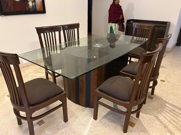 Living Room in 4 BHK Apartment at Vipul Belmonte, Sector 53 – for Rent