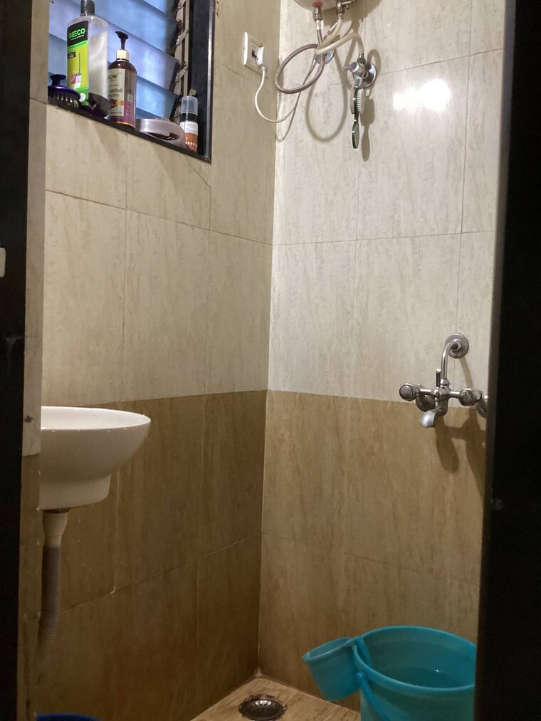Bathroom, shree-rajal-garden 1 Bedroom 650 Sq.Ft. Apartment In Kopar Khairane Navi Mumbai 8915092