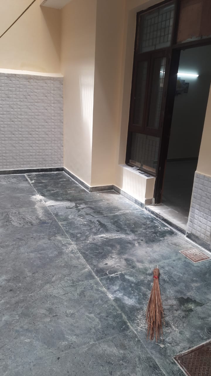 3 BHK Builder Floor For Rent in RWA Apartments Sector 108
