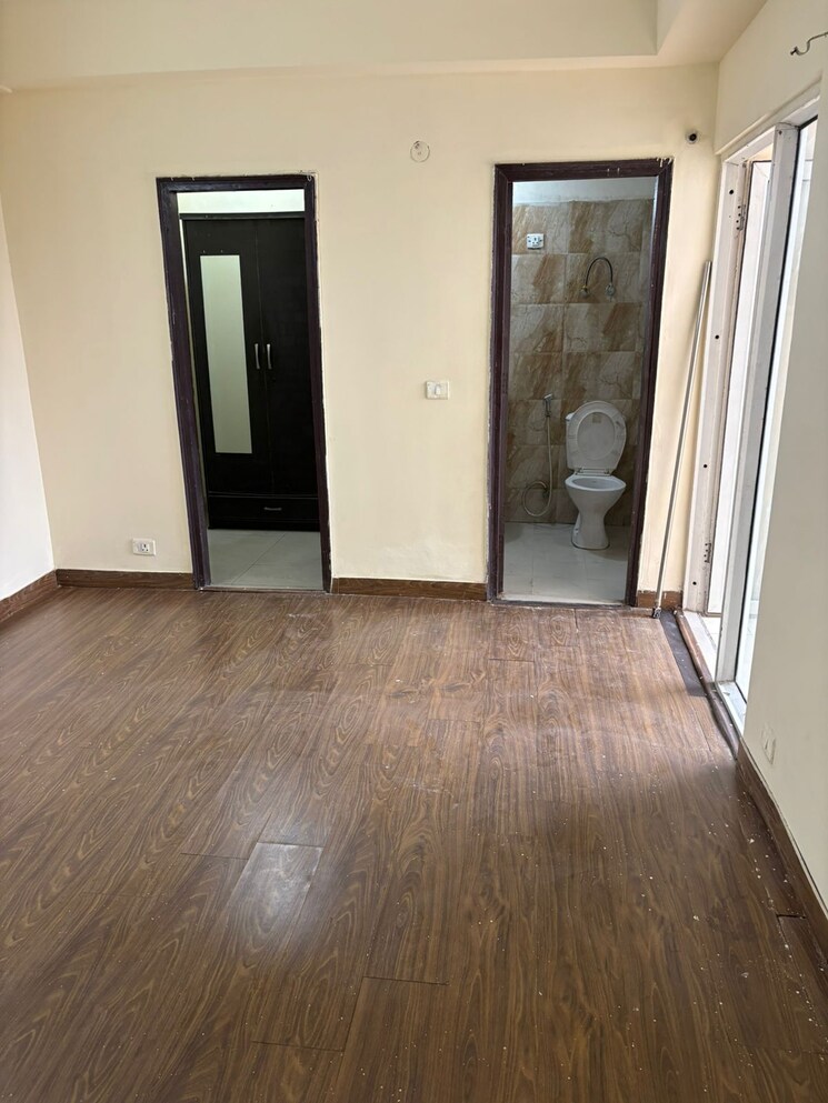 Room, amrapali-golf-homes 3 Bedroom 1425 Sq.Ft. Apartment In Sector 4 Greater Noida Greater Noida 8915134