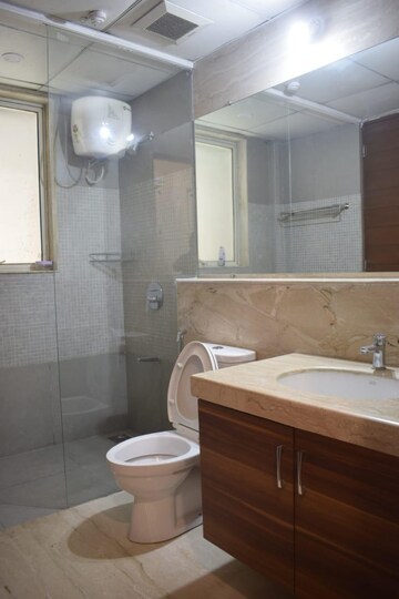 Bathroom in 3.5 BHK Apartment at Marvel Cascada, Balewadi – for Rent