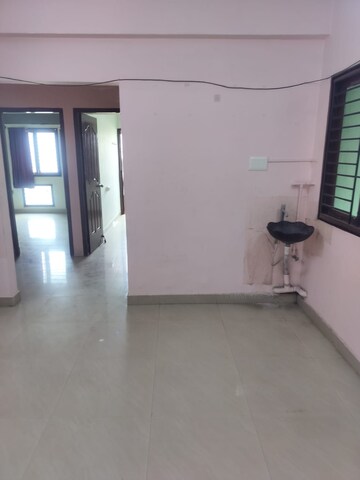 Room in 3 BHK Builder Floor at Tambaram West – for Sale