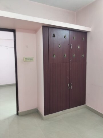 Room in 3 BHK Builder Floor at Tambaram West – for Sale