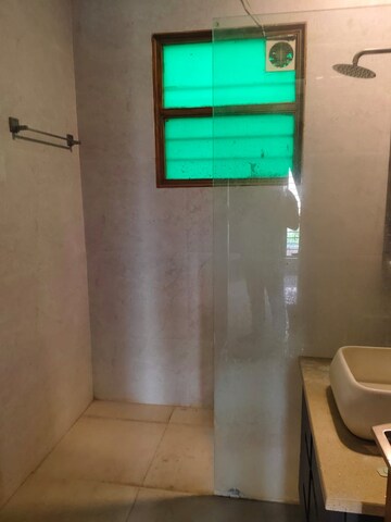 Bathroom in 3 BHK Builder Floor at BPTP District, Sector 81 – for Rent
