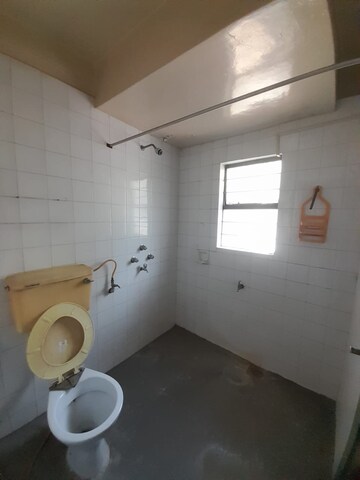 Attached Bathroom in Studio Apartment at Navi Peth – for Rent