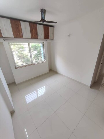 Room in 2 BHK Apartment at Rohan Mithila, Viman Nagar – for Rent