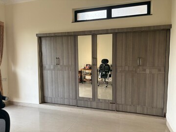 Room in 2 BHK Apartment at Raheja Interface Heights, Malad West – for Sale