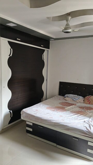 Bedroom in 2 BHK Apartment at Dosti Vihar, Samata Nagar – for Rent