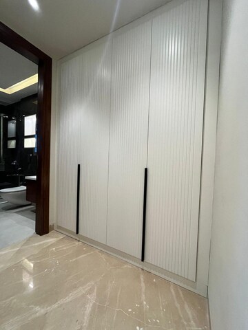 Room in 4 BHK Builder Floor at Uppal Gurgaon 99, Sector 99 – for Rent