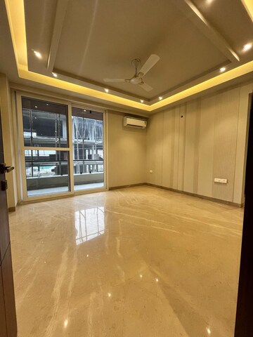 Room in 4 BHK Builder Floor at Uppal Gurgaon 99, Sector 99 – for Rent