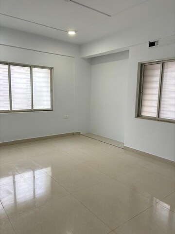 Room in  Office Space at Rabindra Sarovar – for Rent