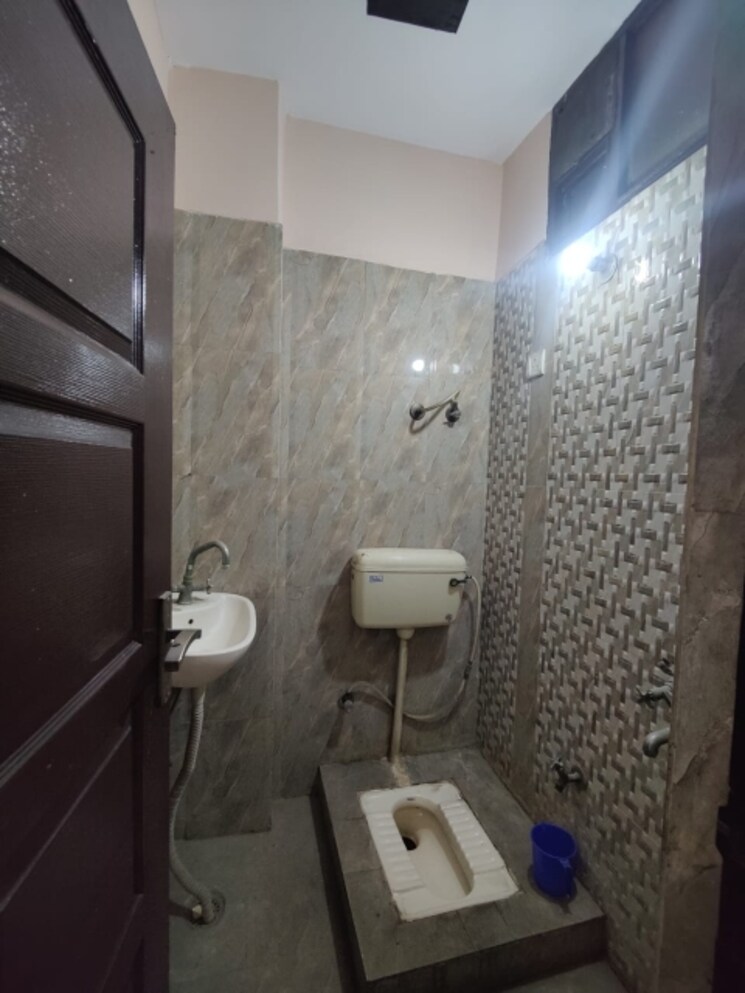 Attached Bathroom, vasundhara sector 1 1 Bedroom 450 Sq.Ft. Builder Floor In Vasundhara Sector 1 Ghaziabad 8915346
