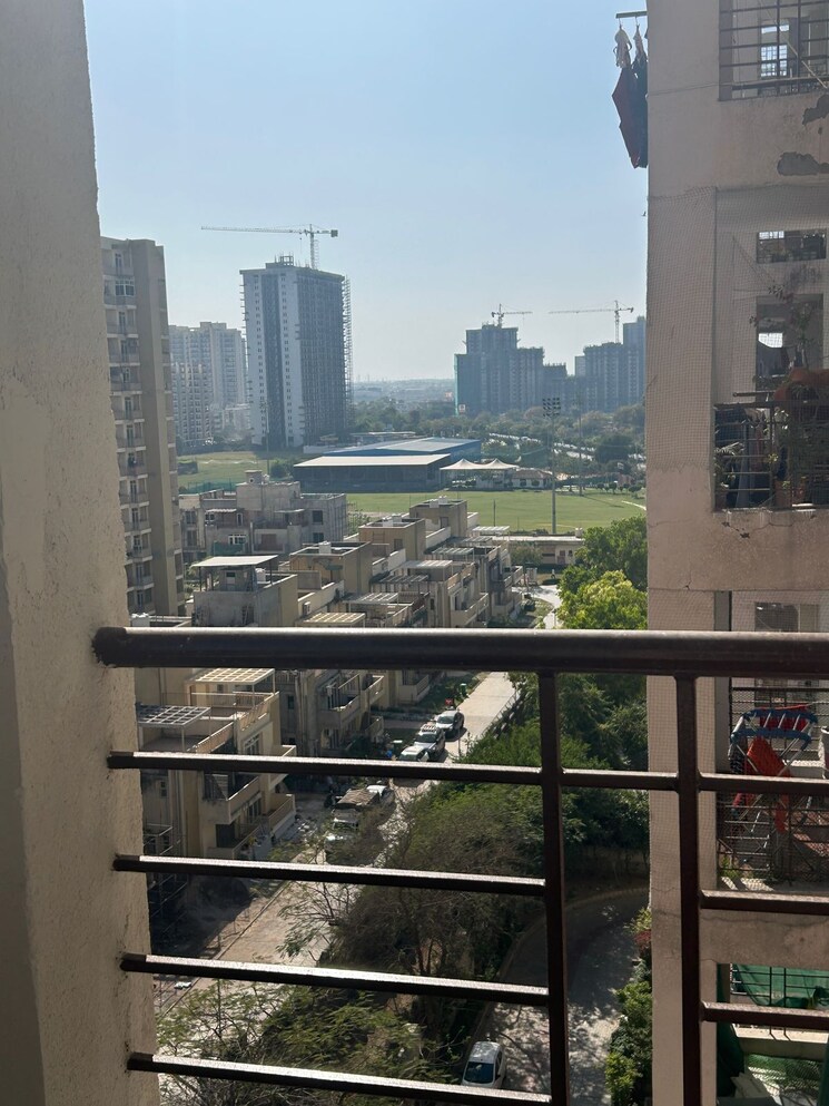 Balcony, orchid-petals 3 Bedroom 1805 Sq.Ft. Apartment In Sector 49 Gurgaon 8915358