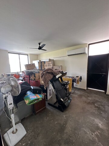 Parking in 6+ BHK Independent House at Sector 46 – for Sale