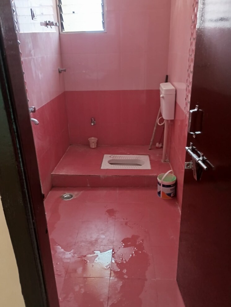 Bathroom, harmu housing colony 2 Bedroom 1300 Sq.Ft. Apartment In Harmu Housing Colony Ranchi 8915348