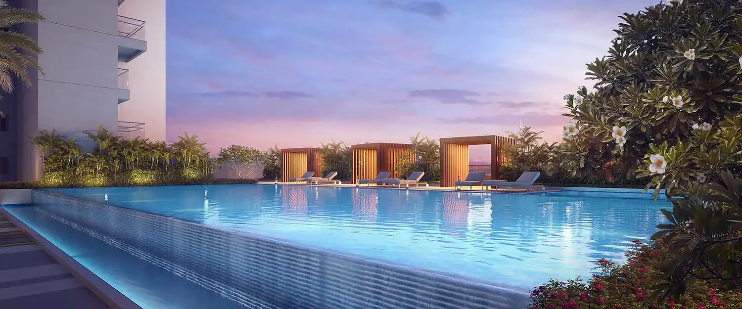 4 BHK + Servant Room Apartment For Sale in K Raheja Tower