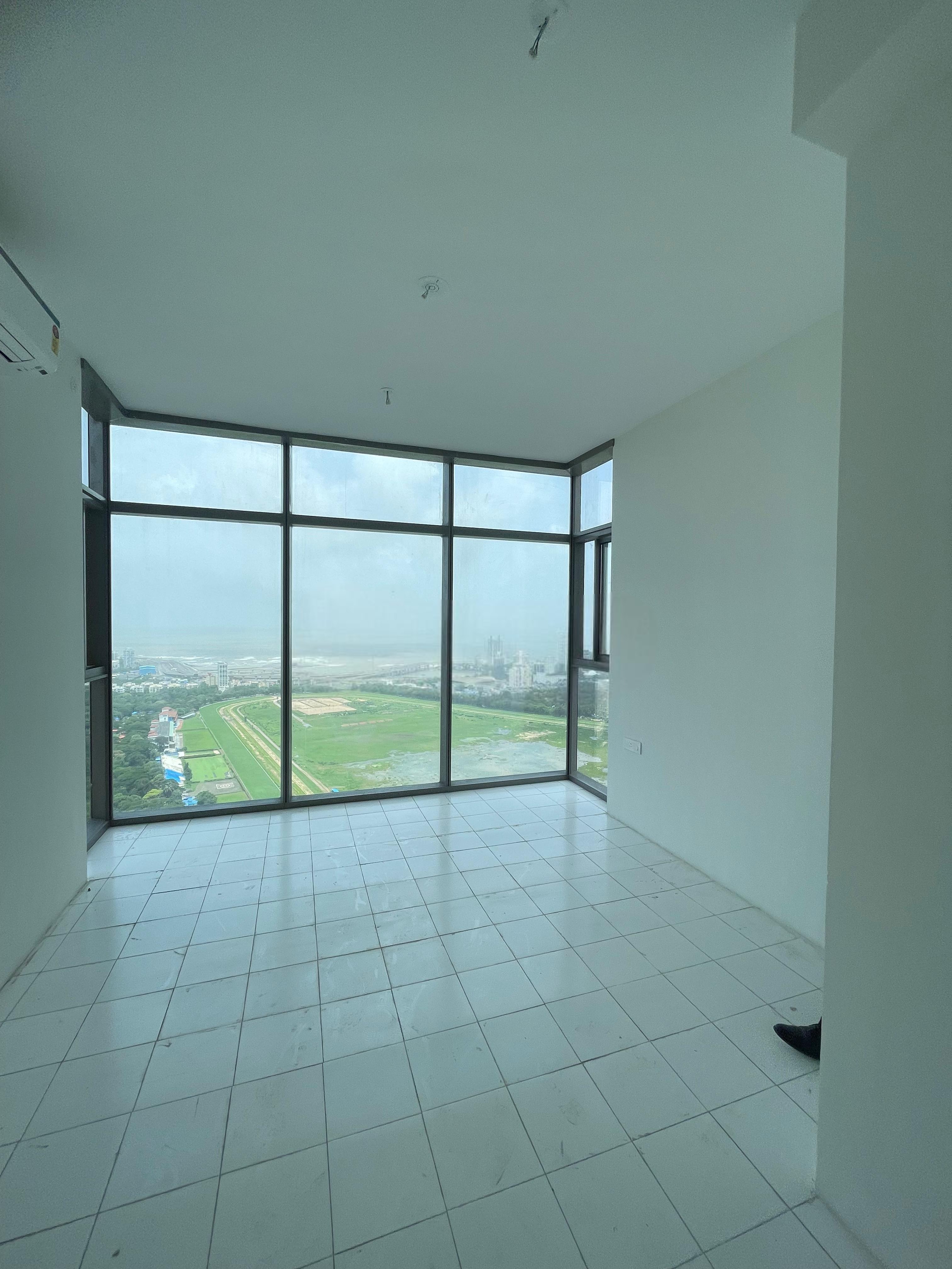 3 BHK + Servant Room Apartment For Rent in Piramal Mahalaxmi