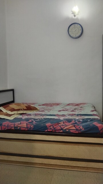 Bedroom in 1 BHK Apartment at Suchidham Complex, Goregaon East – for Rent