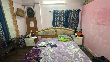 Bedroom in 2 BHK Apartment at Shreenath Apartments Aundh, Aundh – for Rent