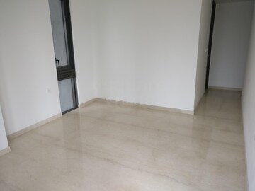 Room in 2 BHK Apartment at Lodha The Park, Worli – for Rent