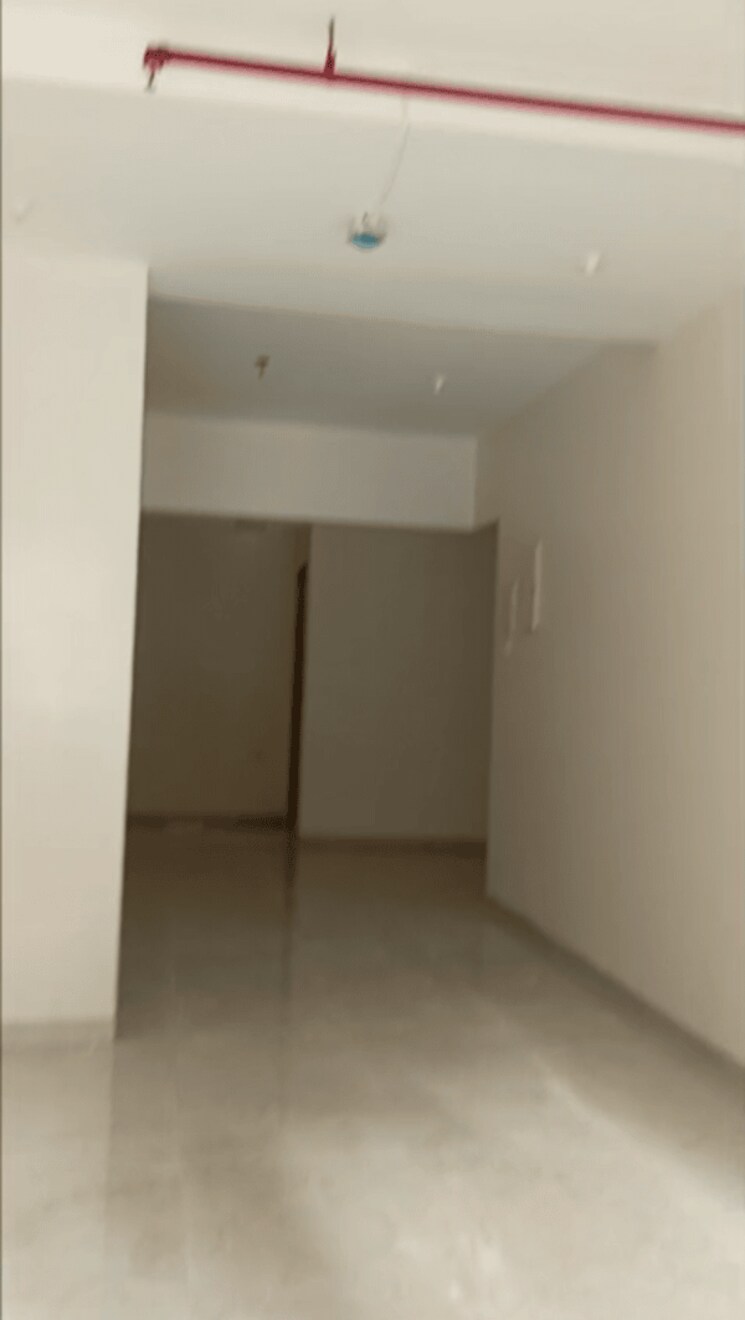 Room, vile parle east Commercial Shop 365 Sq.Ft. In Vile Parle East Mumbai 8915406