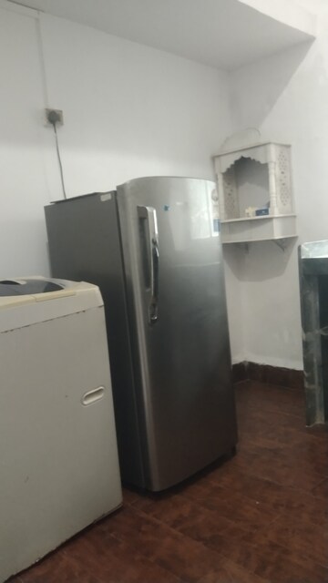 Furnished Amenities in 1 BHK Apartment at Suchidham Complex, Goregaon East – for Rent