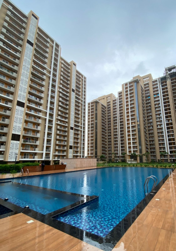 3.5 BHK + Servant Room 1776 Sq.Ft. Apartment in Omaxe R2