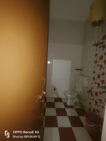Bathroom in 2 BHK Independent House at Gomti Nagar – for Rent