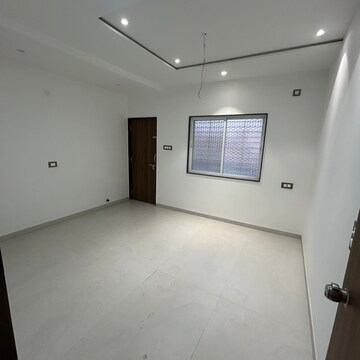 Room in 3 BHK Apartment at Savedi – for Rent