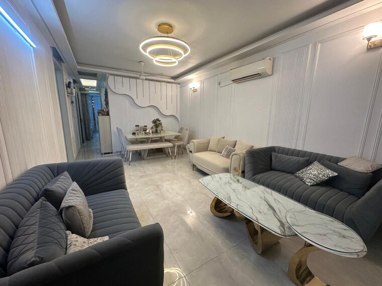 Living Room, kailash hills 3 Bedroom 180 Sq.Yd. Builder Floor In Kailash Hills Delhi 8915577