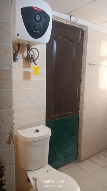 Bathroom in 2 BHK Apartment at Jaypee Greens Kosmos, Sector 134 – for Rent