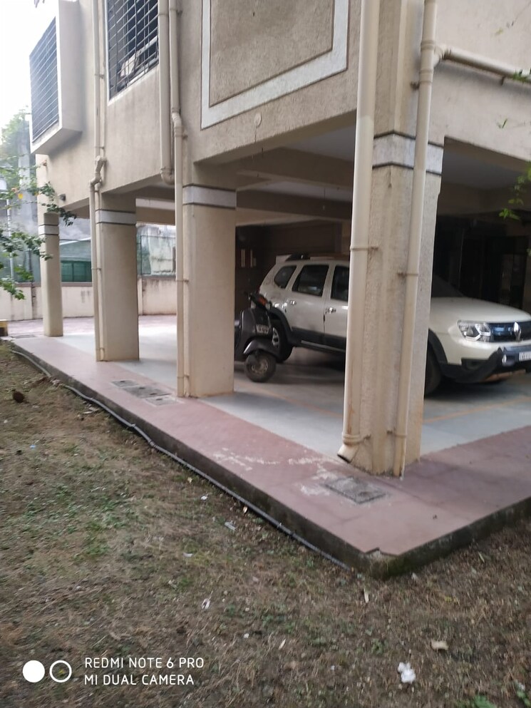  Parking, jk-dhruvaa Commercial Warehouse 2500 Sq.Yd. In Jagtap Dairy Pune 8915766