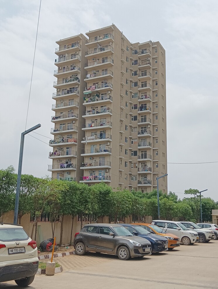 Exterior View, gls-arawali-homes-phase-2 3 Bedroom 645 Sq.Ft. Apartment In Sohna Sector 4 Gurgaon 8915756