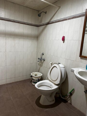 Attached Bathroom in 3 BHK Apartment at Prestige Kensington Gardens, Jalahalli – for Rent
