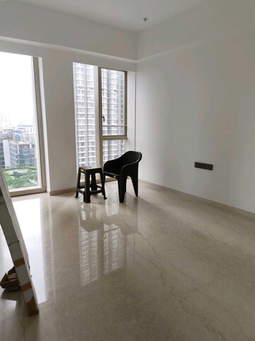 Room in 3 BHK Apartment at Lodha The Park, Worli – for Rent