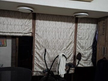 Bedroom in 3 BHK Apartment at Mahesh Kutir, Chembur – for Rent