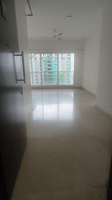 3 BHK Apartment For Rent in Sheth Avalon, Laxmi Nagar