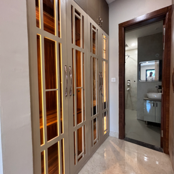 Building Lobby in 4 BHK Builder Floor at Sector 85 – for Sale