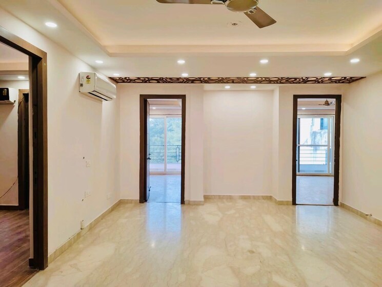 Room, dlf phase ii 4 Bedroom 350 Sq.Yd. Builder Floor In Dlf Phase ii Gurgaon 8915818