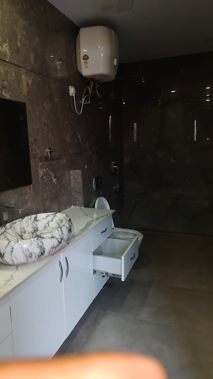 Team Area, south city 1 3 Bedroom 240 Sq.Yd. Builder Floor In South City 1 Gurgaon 8915790