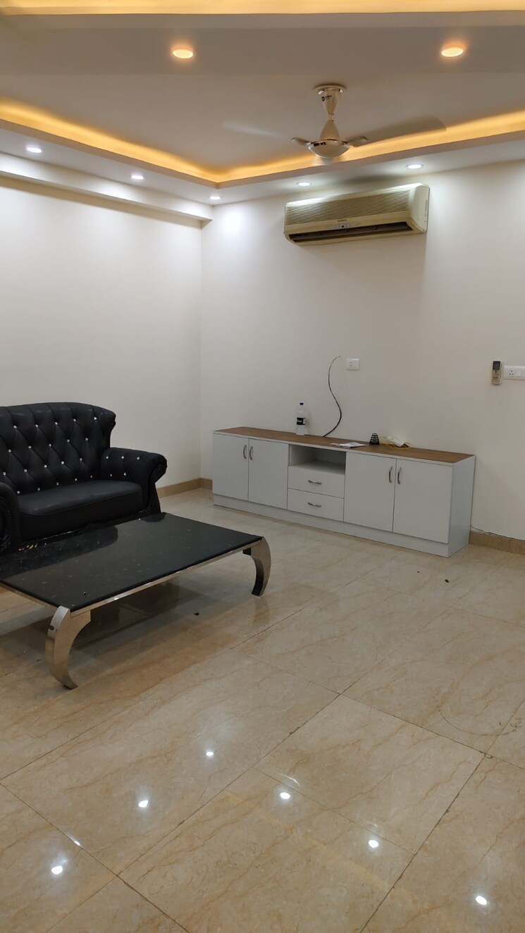 Team Area, south city 1 3 Bedroom 240 Sq.Yd. Builder Floor In South City 1 Gurgaon 8915790