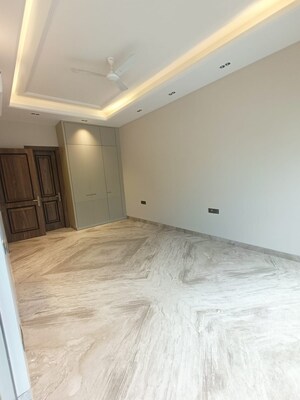 Room in 3 BHK Builder Floor at East Of Kailash – for Sale